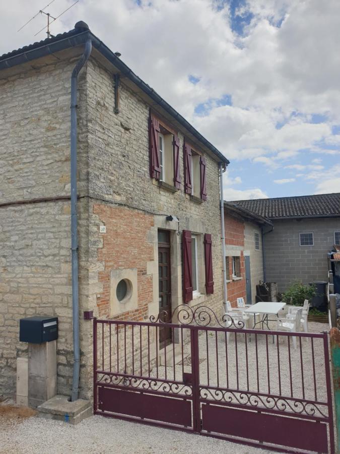 Gite Au Village Du Domaine Le Colombier Dienville Exteriér fotografie